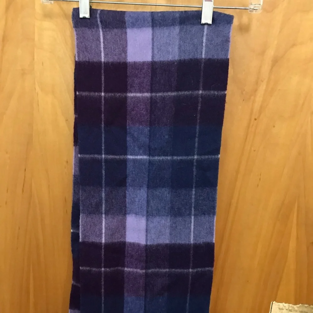 House of Scotland - 100 lambswool -  purple check plaid fringe scarf - 10 x 64
